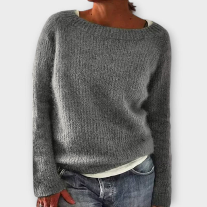 Regine™ - Cozy Solid Knit Sweater