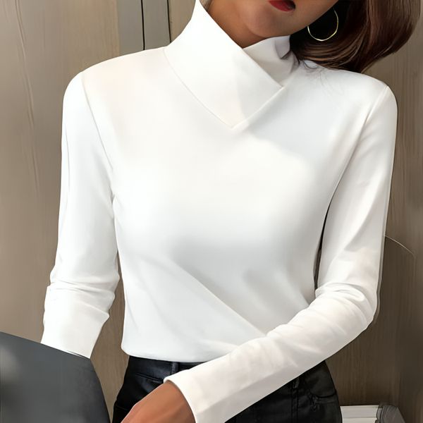 Beverley™ - Chic Turtleneck Silhouette