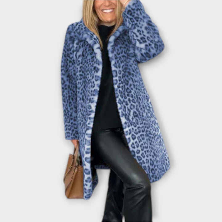 Amara™ - Luxe Leopard Coat
