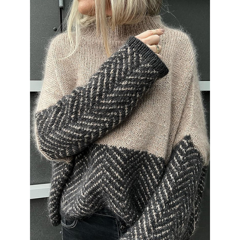 Celu™ - Bold Turtleneck Sweater