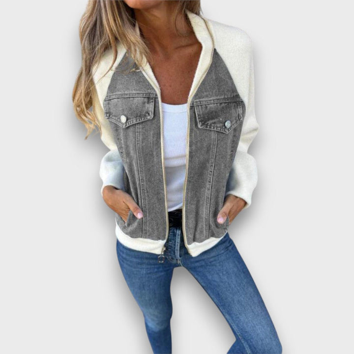 Isa™ - Your Go-To Jacket for Flattering Fit, Concealment, and Confidence