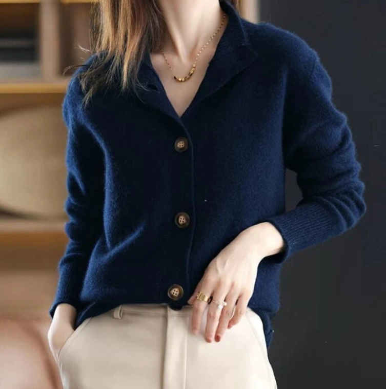 Véronique™ - Chic Cardigan