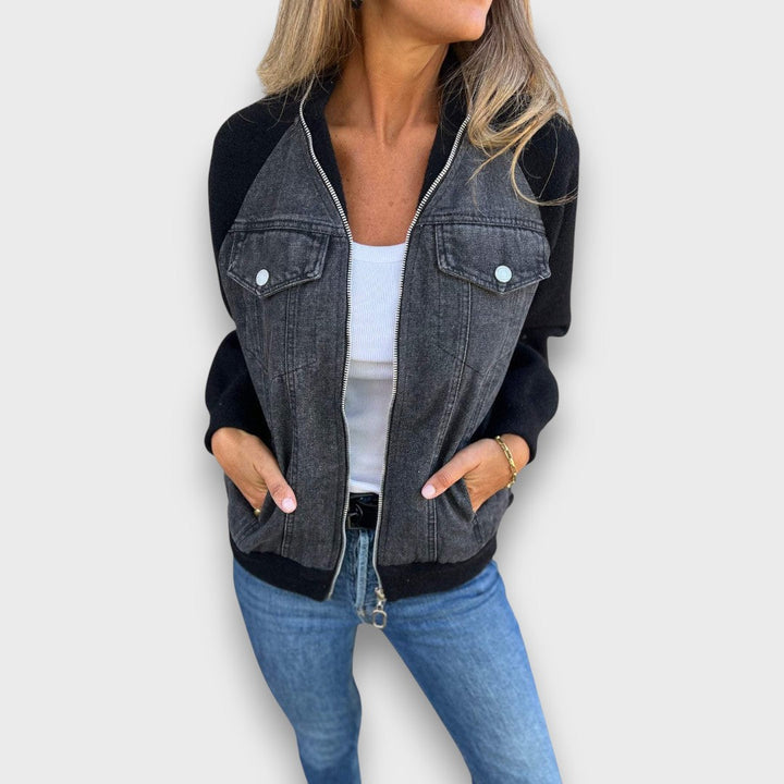 Isa™ - Your Go-To Jacket for Flattering Fit, Concealment, and Confidence