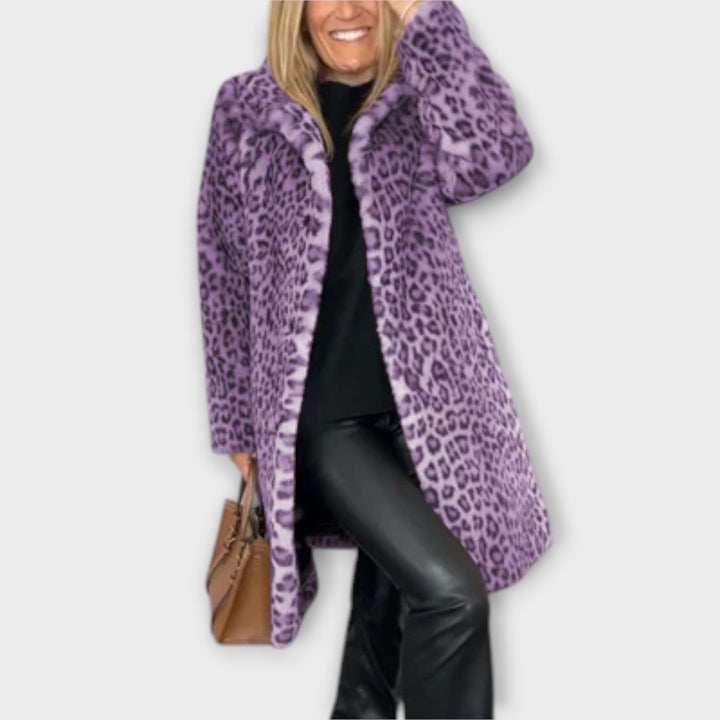 Amara™ - Luxe Leopard Coat