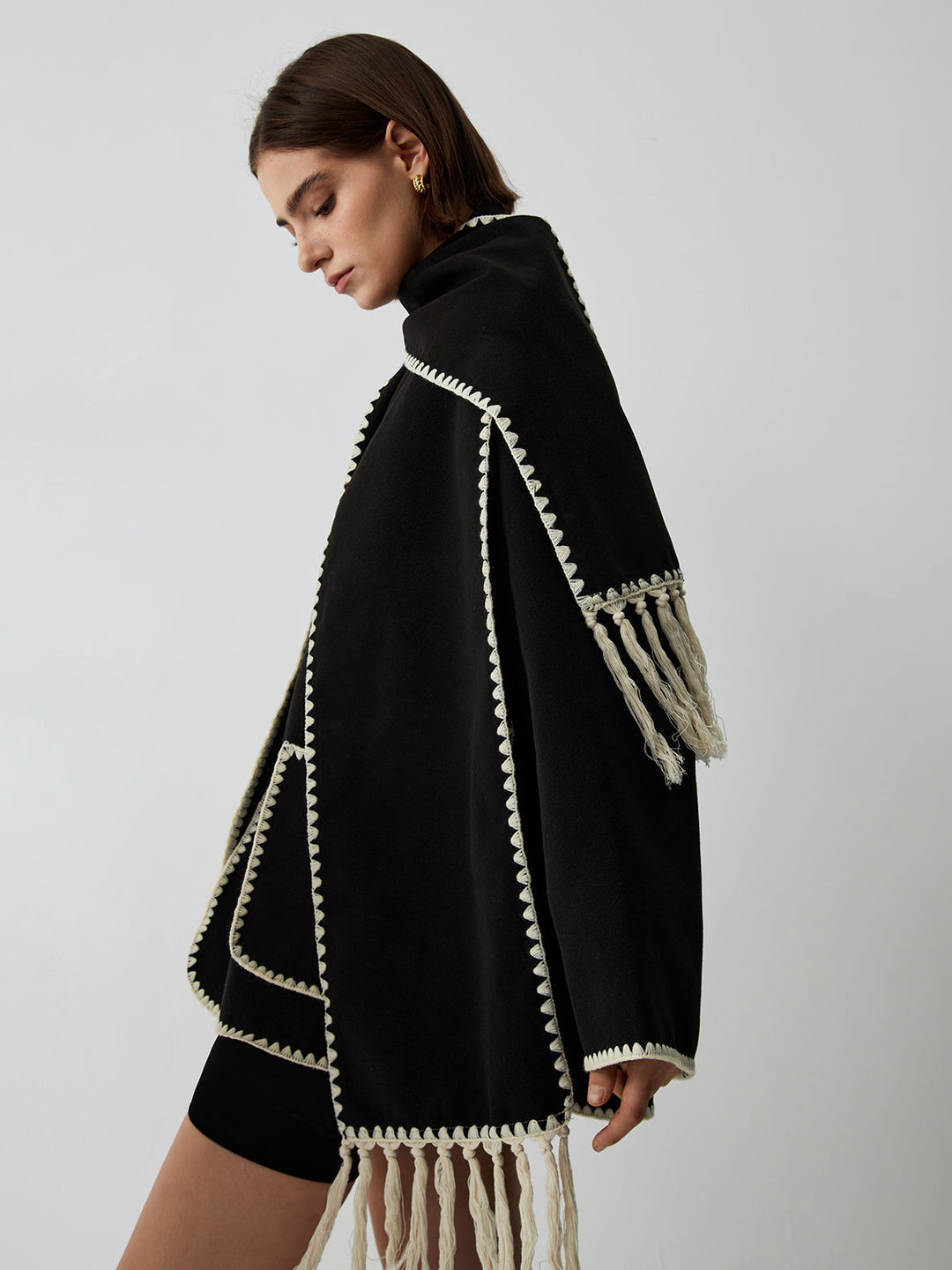 Layla™ - Chic Jacket with Coordinating Scarf and Stylish Contrast Trim