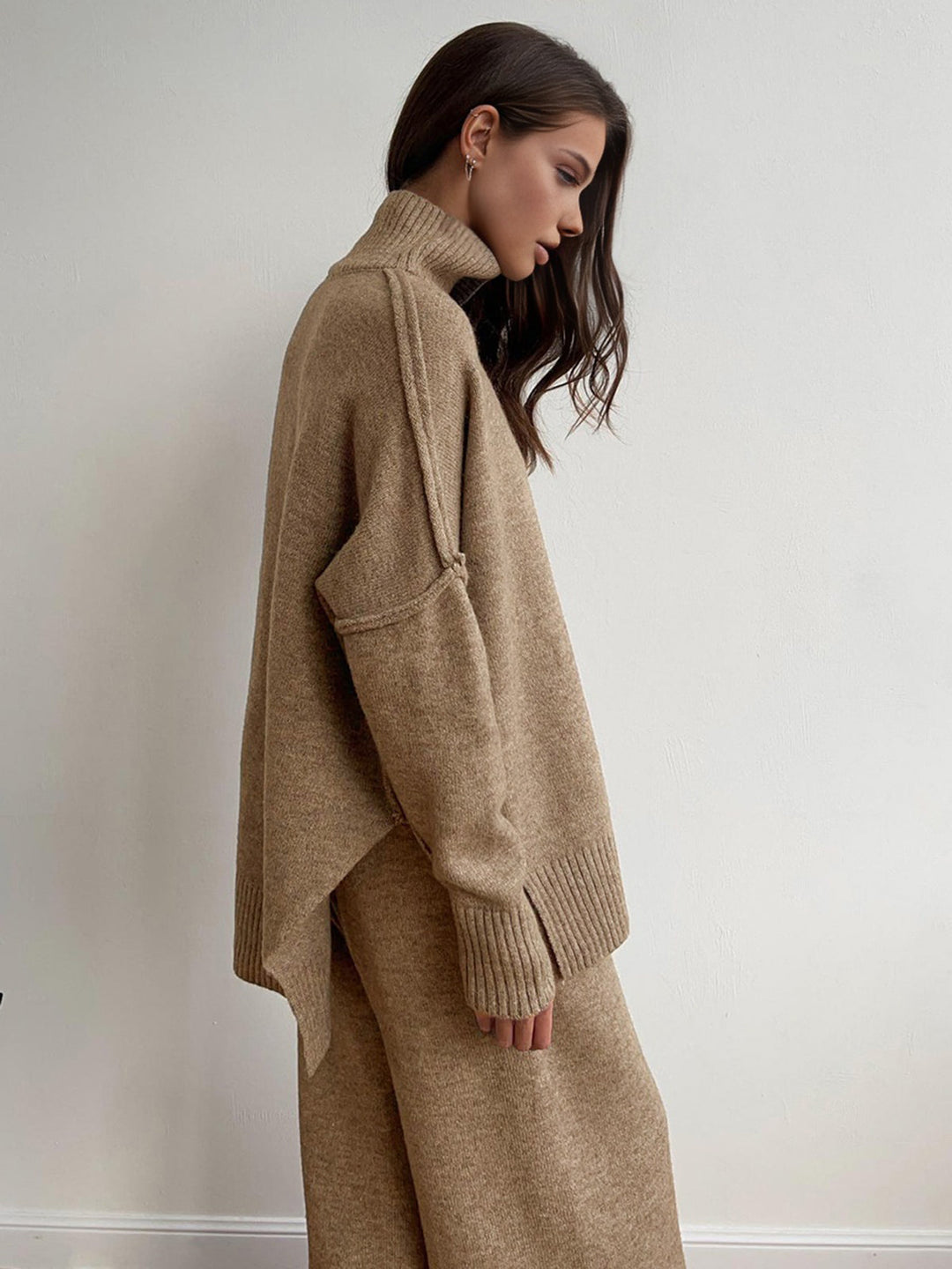 Victoria™ - Chic Turtleneck Pants Set with a Refined Silhouette