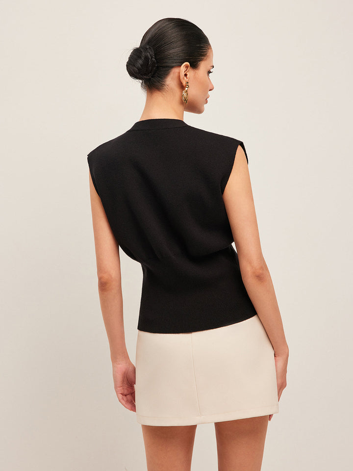 Leah™ - Elegant V-Neck Button-Up Sweater Vest with Chic Details