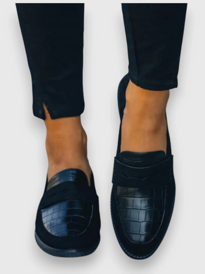 AVA™ - Croc-Detail Orthopedic Loafers