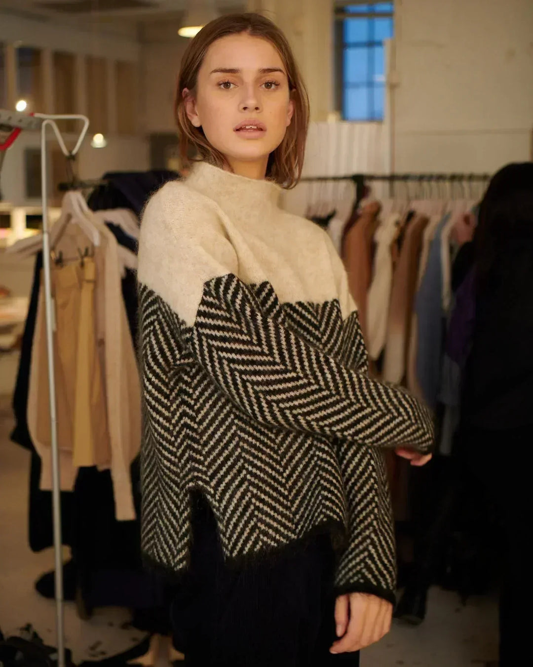 Vienna™ - Elegant Turtleneck Sweater