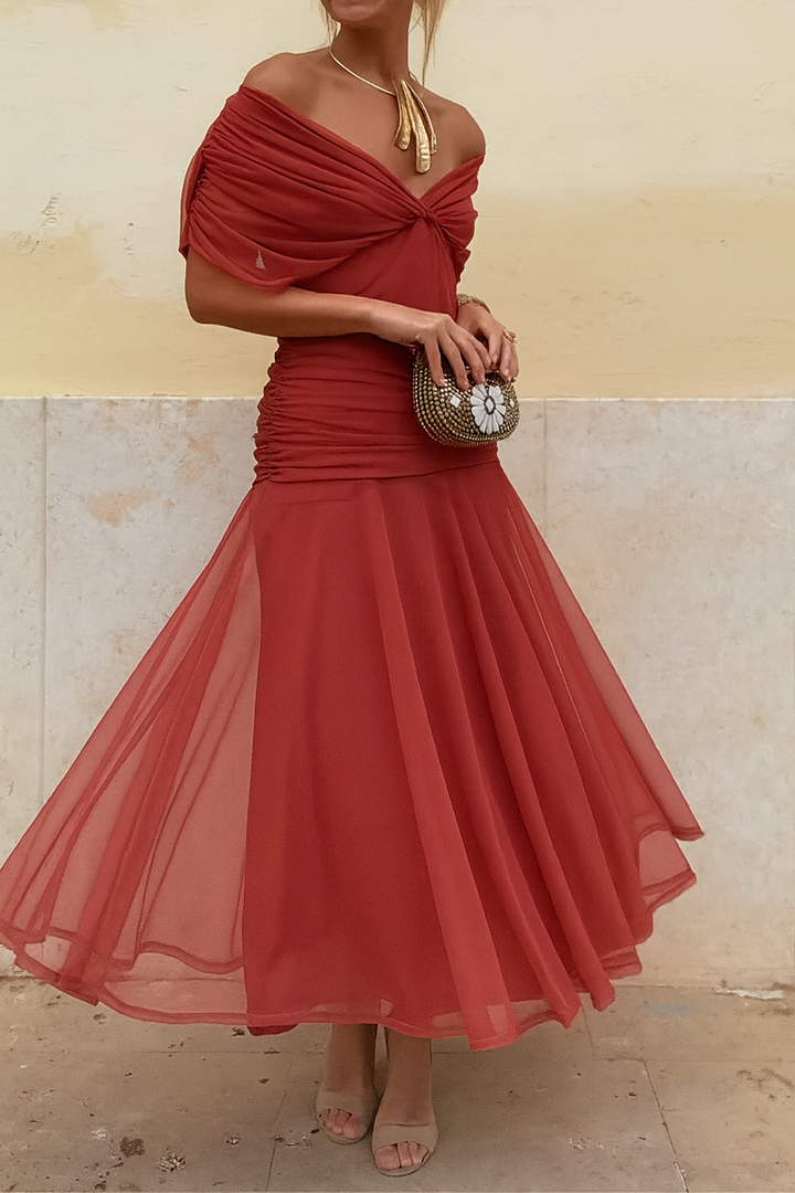 Penelope™ - Chic Midi Dress