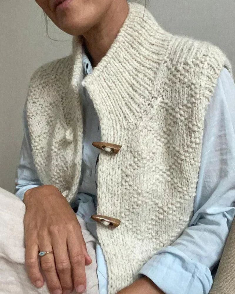 Éloïse - Elegant and Versatile Cardigan