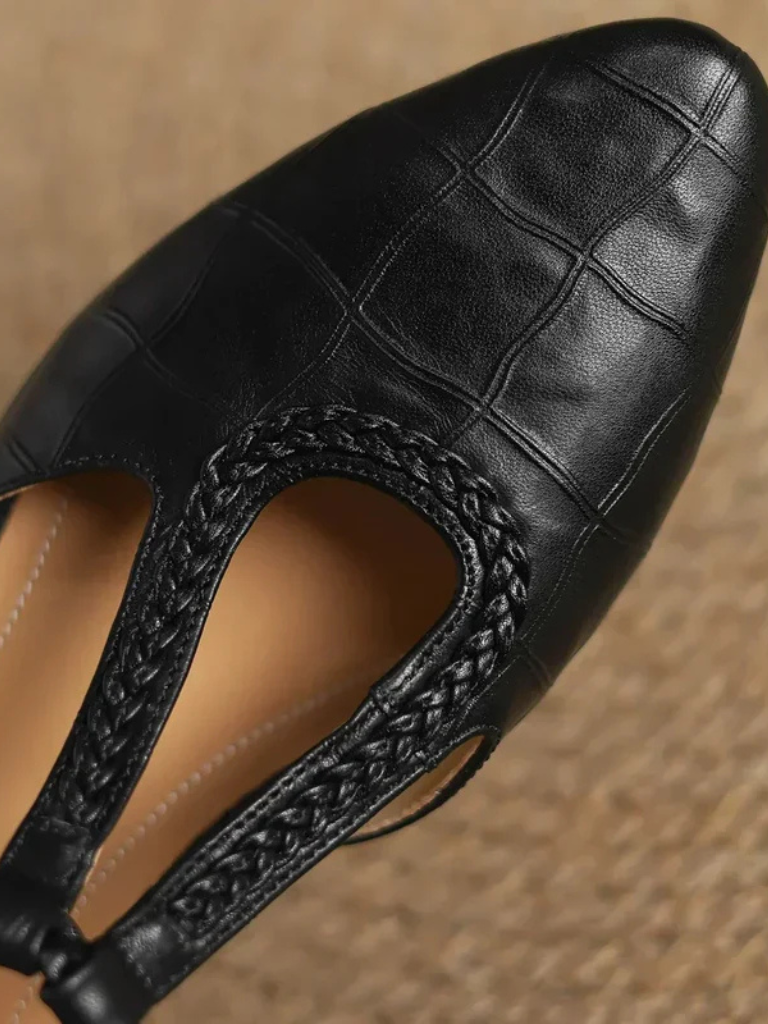 Aveline™ - Elegant Footwear