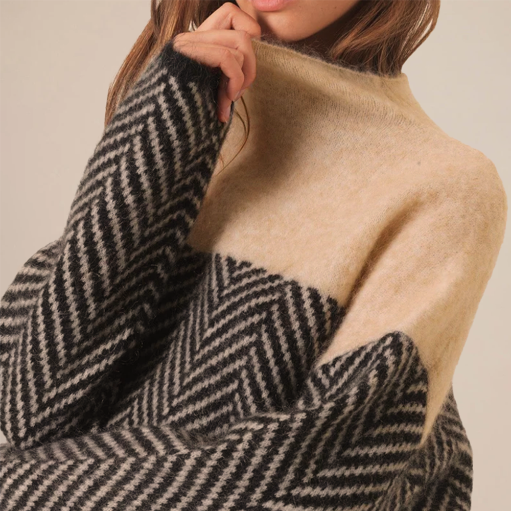 ADELIE™ - Luxe Fine Knit Turtleneck