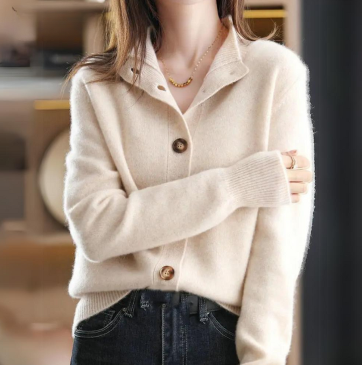 Véronique™ - Chic Cardigan