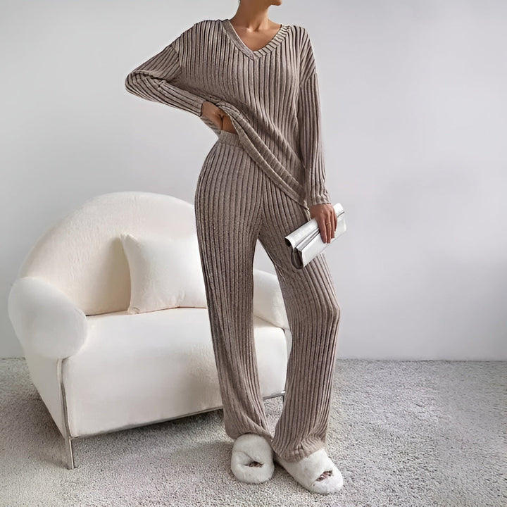 Wilma™ - Cozy Knitted Set