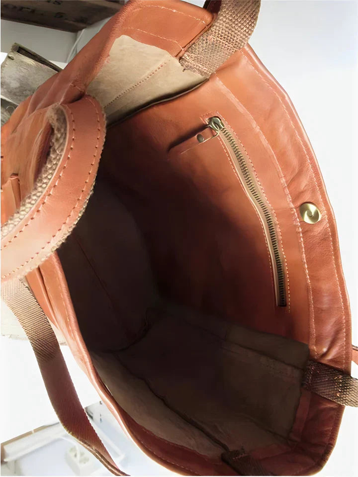Amelia™ - Classic Totebag