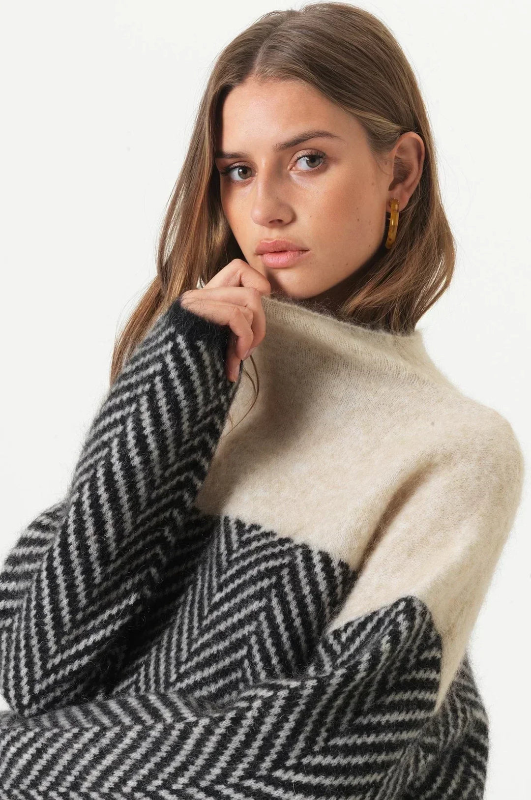 ADELIE™ - Luxe Fine Knit Turtleneck